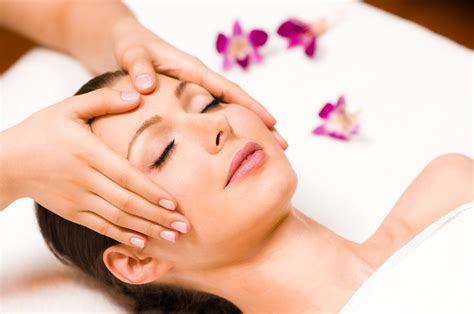 Masaje facial Socorro Estética