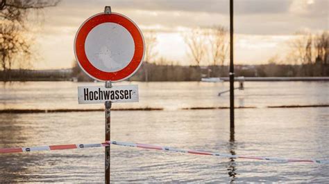 Wetter Tage Klatschnass Hochwassergefahr Steigt Wetter