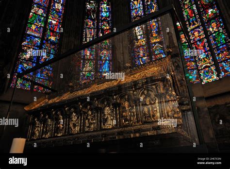 Aachener Dom Kaiserdom Karlsschrein In Der Chorhalle Aachen