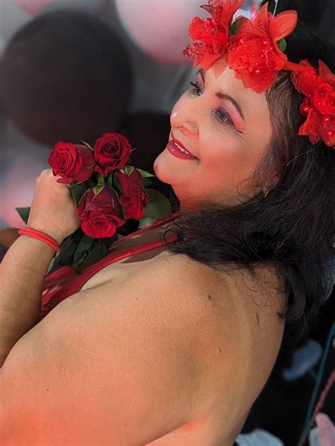 BBW salome бесплатное вебкам шоу и XXX чат xLiveSex