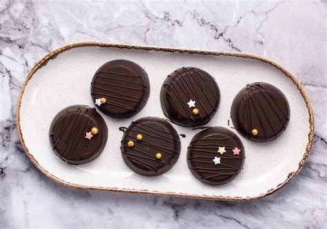 How To Store Chocolate Covered Oreos Storables