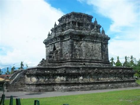 Peninggalan Candi Kerajaan Mataram Kuno Peninggalan Malaya