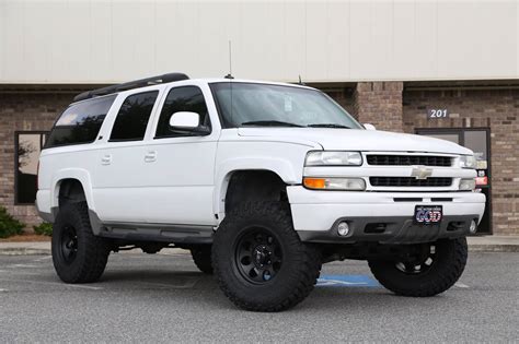 2004 Lifted Suburban Z71 Trinity Motorsports
