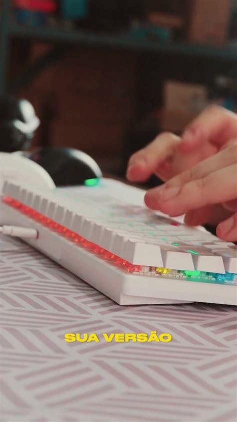 Teclado Mecânico Gamer Branco fio Abnt Switch Azul Hot Swap Led Rgb Usb Pc Titorion