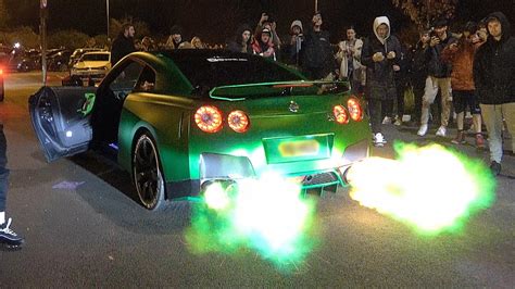 R35 GTR SHOOTS HUGE GREEN FLAMES Modified Cars Leaving A Car Meet