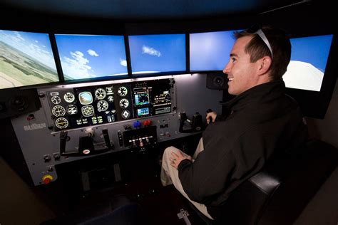 Full Motion Flight Simulator Redbird Mcx