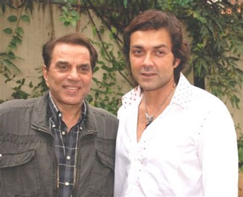 Bobby Deol With Brother Sunny Deol - Desi Comments