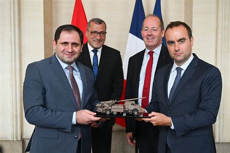 French Military To Deliver Advanced CAESAR Howitzers To Armenia