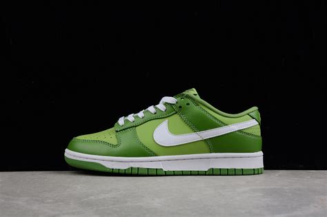 Купить в Москве кроссовки Nike Dunk Low Chlorophyll