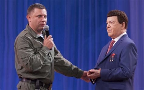 Создать мем "иосиф захарченко, кобзон в черногории, кобзон на концерте ...