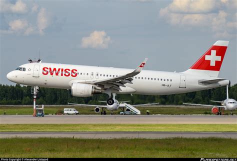 HB JLT Swiss Airbus A320 214 WL Photo By Alexander Listopad ID