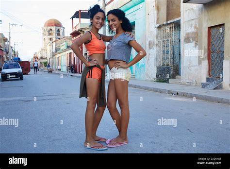 Young Cuban Girls Hi Res Stock Photography And Images Alamy