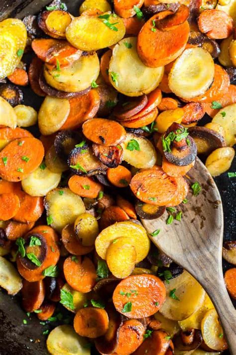 Perfectly Tender 10 Minute Sautéed Carrots The Natural Nurturer