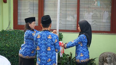 Upacara Bendera Peringatan Hut Korpri Ke 52 “korprikan Indonesia” Dinas