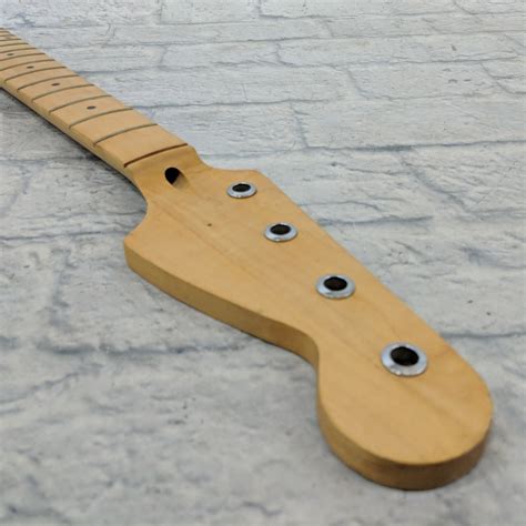 Unknown Maple Short Scale Bass Neck Evolution Music