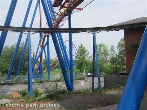 Goliath At La Ronde Theme Park Archive