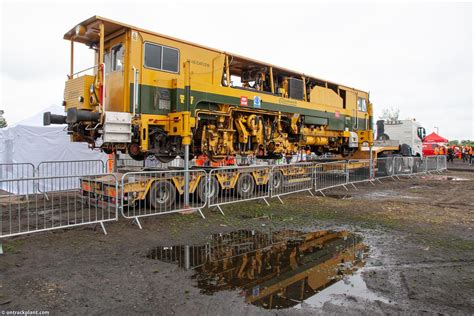 T205 - Plasser & Theurer 09-16 CAT/ZW Tamper — ontrackplant.com