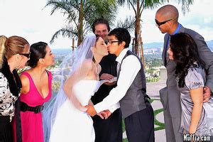 Huge Dick Amazing Hot Ass Mindy Main Sucks A Hard Cock XXX Dessert