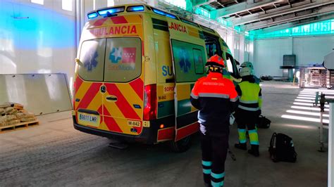 Un Trabajador Grave Al Precipitarse Desde Metros De Altura En