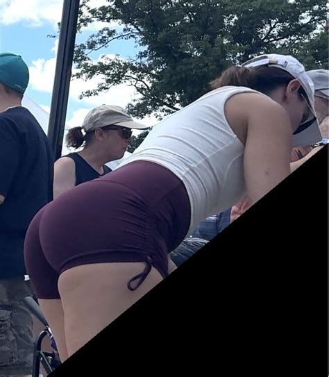 Very Fit Milf With A Phat Ass Ass Forum