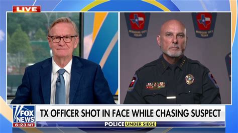 Texas Police Officer Shot In Face While Chasing Suspect Fox News Video