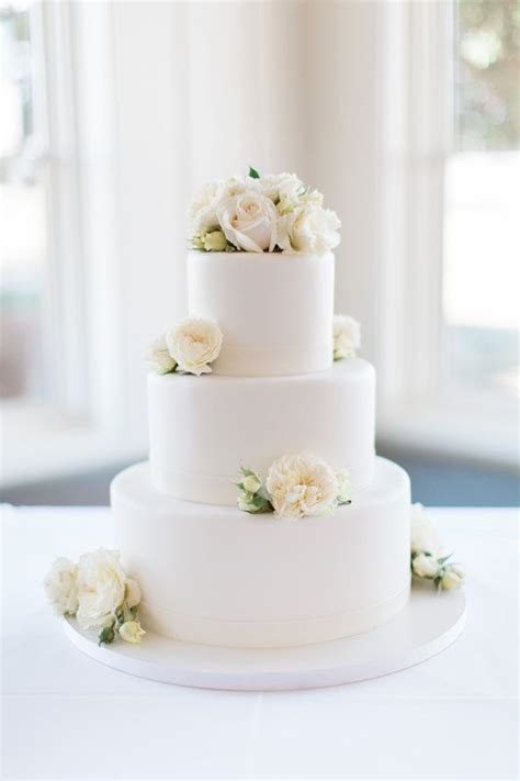 Naked Cake Ideas You Have To See Minted