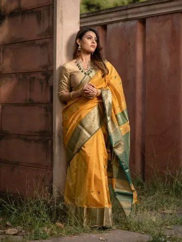 M With Blouse Piece Maheshwari Handloom Silk Cotton Sarees At Rs