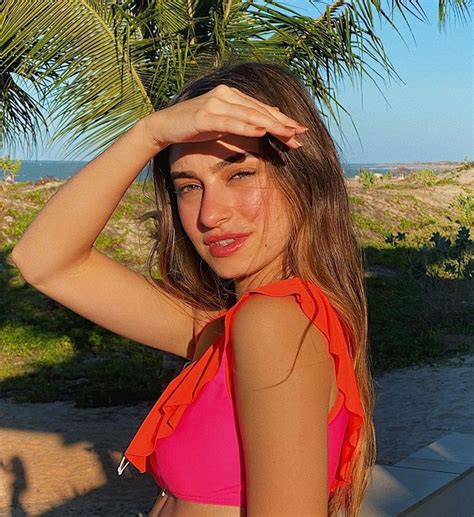 Hot Sexy Maite Faitarone Bikini Pics