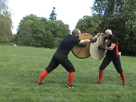 Real Sword & Shield Fighting : videos