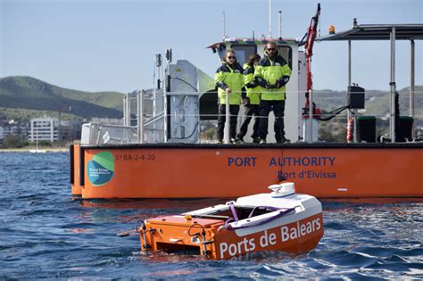 La Apb Presenta El Pionero Dispositivo De Recogida De Residuos Marinos