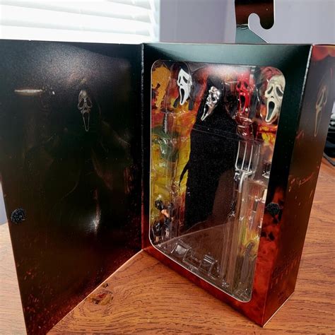 Neca Walmart Collector Con Inferno Scream Ghostface Brand New