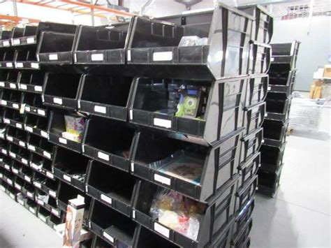 (180) PLASTIC ULINE BINS, SOME WITH DIVIDERS MDL S-12420 AND (18 ...