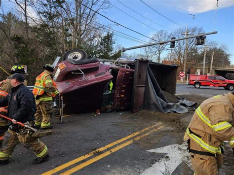 Rollover Truck Crash Closes Milford Road Milford Ct Patch