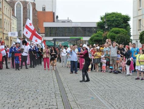 Xxvi Mi Dzynarodowy Festiwal Folklorystyczny Wiat Pod Kyczer W Ole Nicy