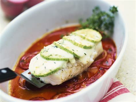 Kabeljaufilet Mit Mozzarella Zucchini Haube Rezept EAT SMARTER