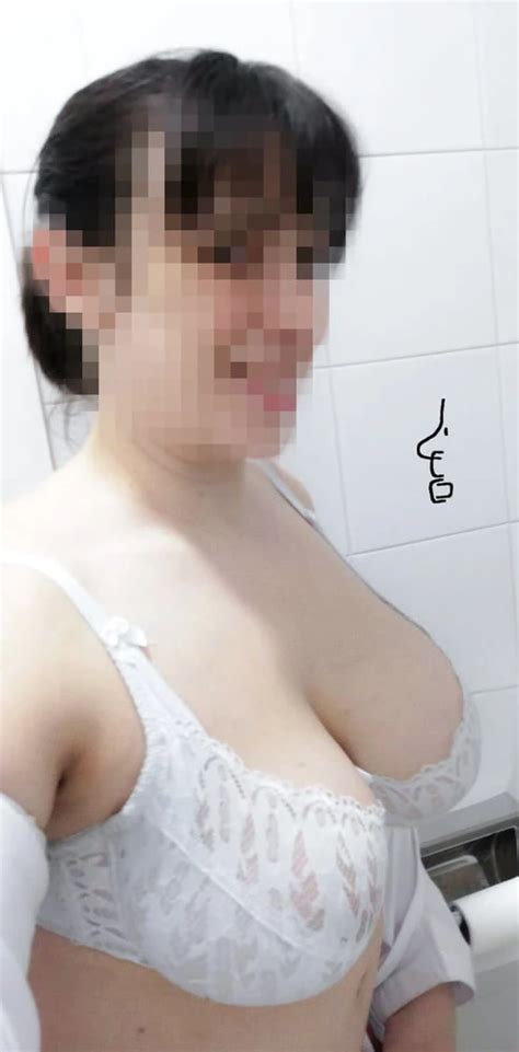 Selfies From Work Nude Pics XHamster