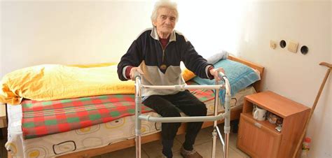 Хоспис Елена I Дом за възрастни I Старчески дом I Гледане на стари хора ...