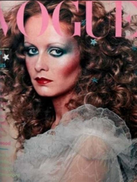 70 S Vouge Vogue Magazine Covers Disco Makeup Vogue Covers