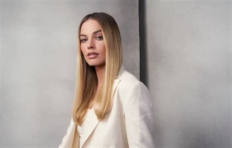 Скачать обои взгляд актриса блондинка look blonde actress Margot