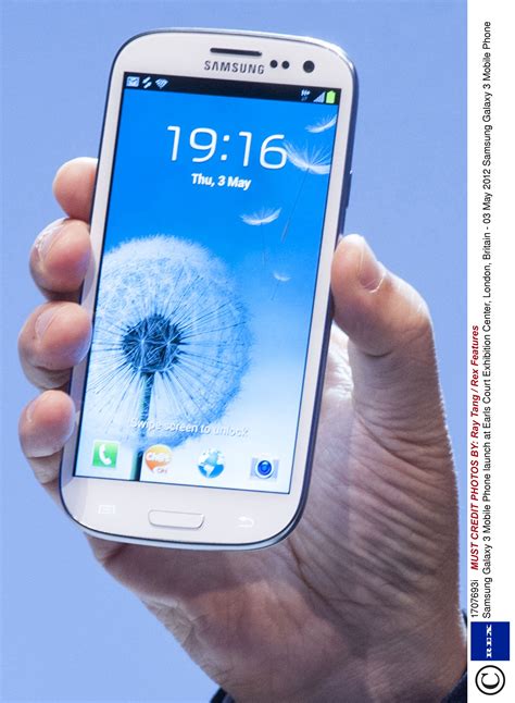 Samsung Galaxy S3 Features And Specifications And Price