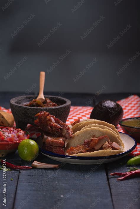 Tacos de Carnitas Mexicanos, cultura mexicana Stock Photo | Adobe Stock