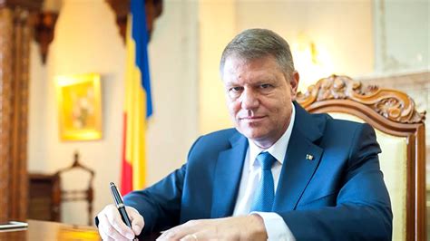 Klaus Iohannis A Semnat Decretele De Decorare Pentru 6 Ambasadori