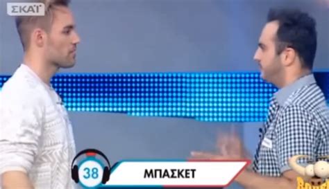 "Έκαναν" τον Σπανούλη τραγουδιστή και... ποδοσφαιριστή! Απίστευτες ...