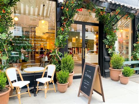 16 Retail Window Display Ideas to Drive Foot Traffic