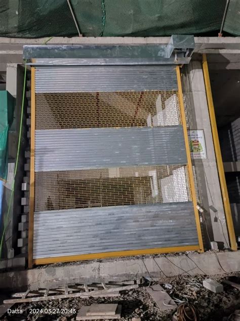 Remote Rolling Shutter at Rs 285/sq ft in Satara | ID: 2851015577697
