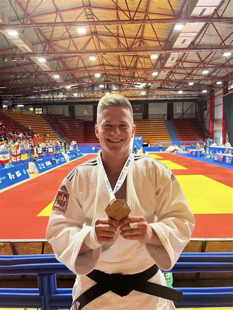 Akademickie Mistrzostwa Europy W Judo Zagrzeb Br Zowy Medal