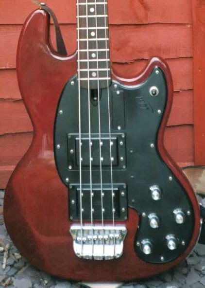 A History Of Wal Basses Pro Bass Series