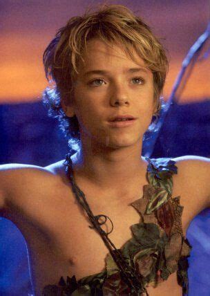 Pin By Sruthi Rahul On Peter Pan Peter Pan 2003 Jeremy Sumpter