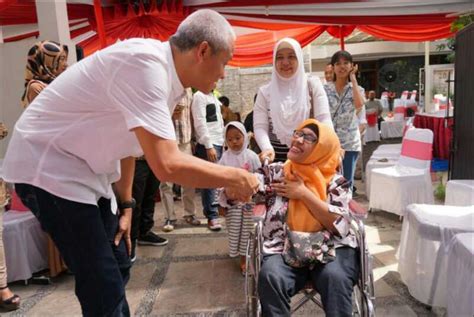 Dari Tetangga Kontrakan Pejabat Hingga Difabel