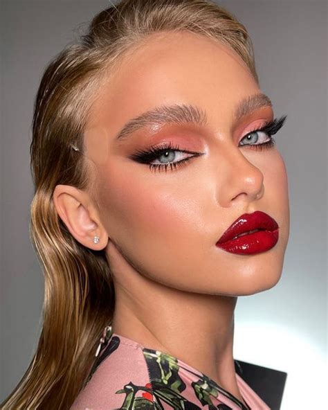 MAKEUP ARTIST FROM RUSSIA on Instagram Давно не было Red lips